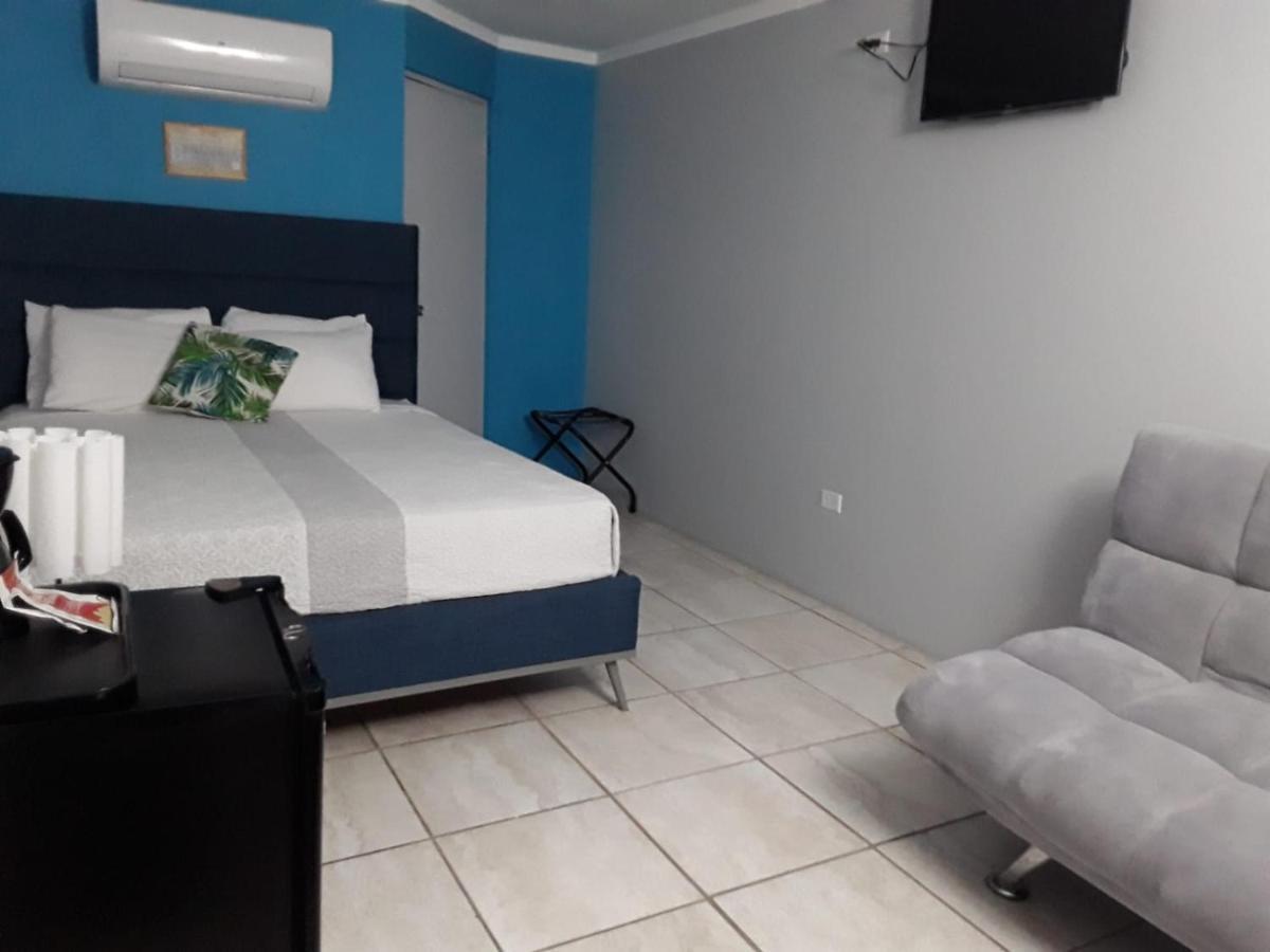 Mi Tierra Hotel Cabo Rojo Exterior photo